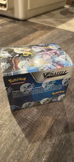 Pokemon Go V Battle Deck Box Sealed Display (8 Decks) Case Mewtwo & Melmetal V 820650850493 - Image 3