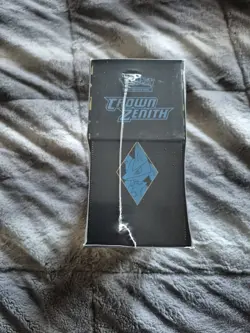POKEMON TCG CROWN ZENITH POKEMON CENTER ELITE TRAINER BOX PLUS *FACTORY SEALED* - Image 5