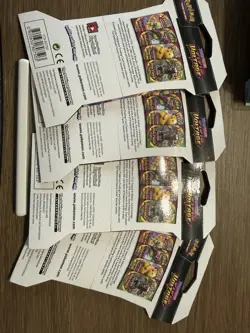 Pokemon Sword & Shield Vivid Voltage Sleeved Booster Pack Full Art Set (4 Packs) 820650807497 - Image 2