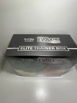Pokemon Evolving Skies Elite Trainer Box (Leafeon and Umbreon art) 2021 - Image 5
