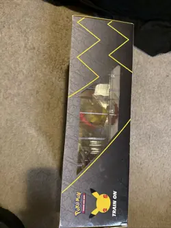 Pokemon TCG Celebrations 25th Anniversary Premium Figure Collection Pikachu VMAX - Image 3