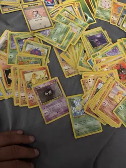 Pokemon Card Bulk Lot 500Cards Vintage BaseJungle Era – Mixed Commons Duplicates - Image 3