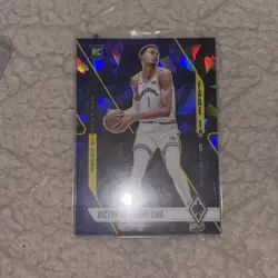 VICTOR WEMBANYAMA 2023 24 PANINI PHOENIX SSP BLUE ICE PRIZM FADE TO BLACK ROOKIE - Image 2