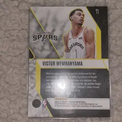 VICTOR WEMBANYAMA 2023 24 PANINI PHOENIX SSP BLUE ICE PRIZM FADE TO BLACK ROOKIE - Image 4
