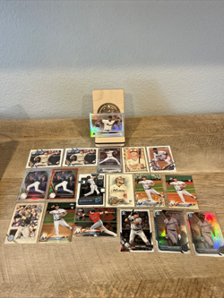 Miami Marlins Topps Prospect/Rookie Baseball Card Lot x33; Future Stars - Image 1