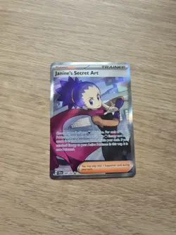 Pokemon TCG Janine's Secret Art Shrouded Fable Edition Card 088/064 - Image 2