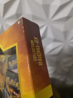 Pokemon Hidden Fates Sealed Raichu Gx Collection Box SEALED 728192512490 - Image 3
