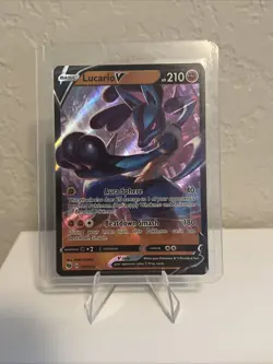 Lucario V 027/073 Champions Path NM Ultra Rare Pokemon Card - Image 1