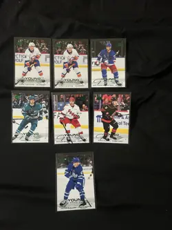 2025-26 Upper Deck Series 1 Young Guns Green Holiday Edition Lot Of 7 - Image 1