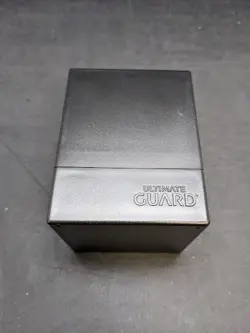 Ultimate Guard Boulder 100+ Deckbox | Standard Size Deck Case | Solid Black - Image 2