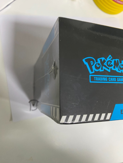 Pokemon TCG - Black Bolt - Elite Trainer Box (ETB) - Brand New & Sealed - Image 2