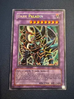 Yu-Gi-Oh! Dark Paladin DMG-001 Duel Master's Guide Secret Rare HP/DAMAGED - Image 1