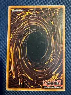 Yu-Gi-Oh! Dark Paladin DMG-001 Duel Master's Guide Secret Rare HP/DAMAGED - Image 2