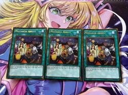 Yugioh 3 Mistaken Arrest Gold Rare PGL3-EN089 Premium Gold: Infinite Gold 1st NM - Image 1