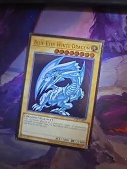 Blue-Eyes White Dragon Ultimate Rare OP28-EN001 NM Yugioh - Image 3
