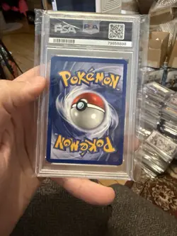 1999 POKEMON FOSSIL #29 RAICHU PSA 8 Non Holo - Image 2