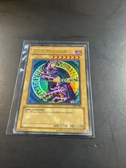 2002 Yu-Gi-Oh DARK MAGICIAN ORIGINAL HOLO!▪SDY-006 (Has Small Crease On Sides) - Image 4