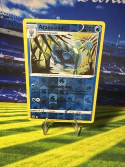 Araquanid 048/195 Reverse Foil Sword & Shield Silver Tempest Pokemon Card LP - Image 1