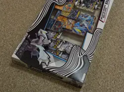 Pokemon Unova Heavy Hitters Premium Collection Box - Image 4