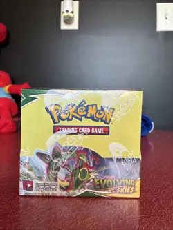 Pokemon TCG Sword and Shield Evolving Skies Booster Box New Sealed - Image 1