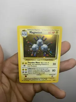 Pokemon TCG Magneton 9/102 Base Set Holo Rare NM/MINT VINTAGE - Image 2