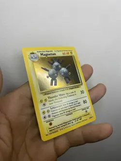 Pokemon TCG Magneton 9/102 Base Set Holo Rare NM/MINT VINTAGE - Image 3