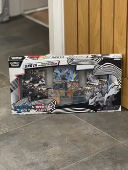 Pokemon TCG Black Bolt & White Flare Unova Heavy Hitters Premium Collection - Image 4