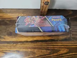 Pokemon TCG Zamazenta V Tin Box 5 Booster Packs Sword & Shield Legends of Galar - Image 3