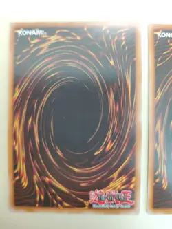 2x Blue-Eyes White Dragon SBC2-ENB02 Prismatic Secret Rare 1st Ed LP - Image 5