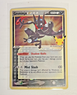 Pokemon Sword & Shield Greninja Gold Star SWSH144 / Black Star Promo / NM - Image 3