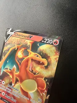 Pokemon TCG Charizard v Brilliant Stars Holo Ultra Rare Card 017/172 - Image 4