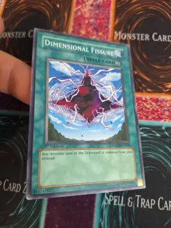 Yugioh Dimensional Fissure SDDE-EN028 Common 1st Edition Lightly Played - Image 2