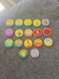 17 Vintage 1998 Pokemon Cardboard Coin Pog Pikachu Charizard Alakazam Electabuzz - Image 1