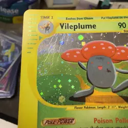 Pokemon TCG Vileplume 31/165 Holo Expedition Base Set DAMAGED CREASES - Image 3