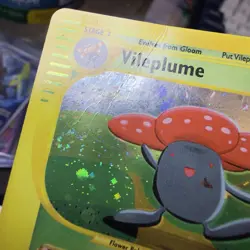 Pokemon TCG Vileplume 31/165 Holo Expedition Base Set DAMAGED CREASES - Image 4