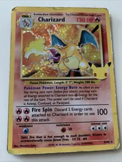 Pokemon Charizard Holo Rare 4/102 Base Set (Lightly played) - Image 1