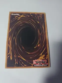 Yu-Gi-Oh! - Dark Magician - Ultra Rare - YGLD-ENB02 - Unlimited-VLP - Image 3