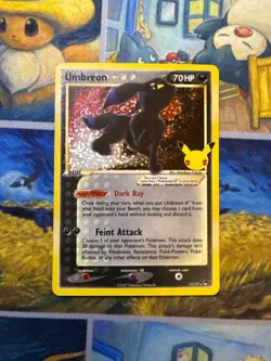 Umbreon Gold Star 17/17 Celebrations Classic Collection Holo NM Pokemon Card - Image 1