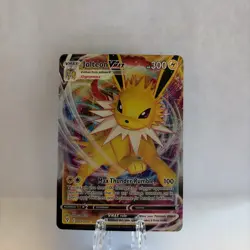 Pokemon TCG Jolteon VMAX Holo Ultra Rare Card Evolving Skies 051/203 - Image 1