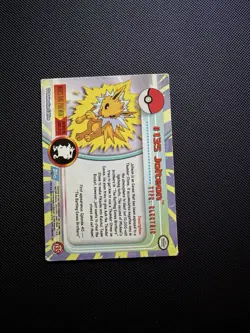 Jolteon Topps Chrome (Chrome Holo) #135 Pokemon Card - Image 2