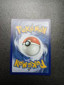 Pokemon TCG Pikachu 005/025 Celebrations 25th Anniversary Full Art Holo NM - Image 2