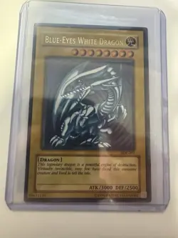 Yu-Gi-Oh Blue-Eyes White Dragon SDK-001 Ultra Rare Unlimited Starter Deck - Image 1