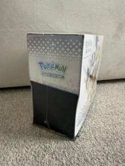 Pokemon TCG Scarlet & Violet Prismatic Evolutions Elite Trainer Box ETB Sealed - Image 4
