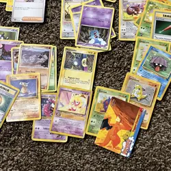 Vintage Pokemon Card Lot WOTC - BW In Between DAMAGED ITEMS MISCELLANEOUS JUNK - Image 4