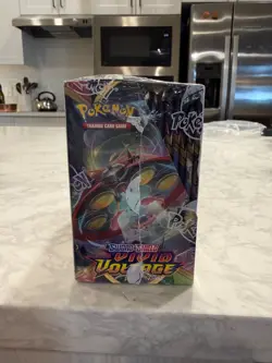 Pokemon TCG: Sword & Shield - Vivid Voltage Booster Box Factory Sealed 820650817496 - Image 4