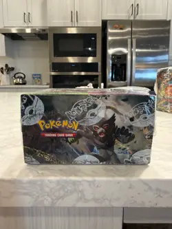 Pokemon TCG: Sword & Shield - Vivid Voltage Booster Box Factory Sealed 820650817496 - Image 5