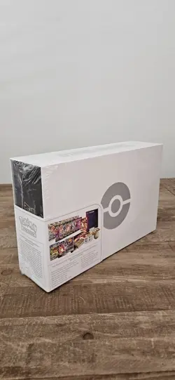 Pokemon TCG Sword and Shield Ultra Premium Collection Charizard Box - Image 5