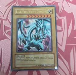 Vintage Konami Yugioh | Blue-Eyes White Dragon LOB-001 | Ultra Rare - Unlimited - Image 1