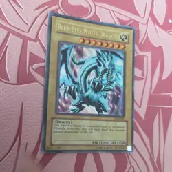 Vintage Konami Yugioh | Blue-Eyes White Dragon LOB-001 | Ultra Rare - Unlimited - Image 3