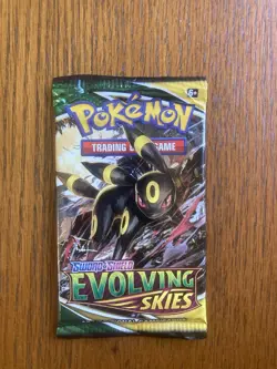 Nintendo Pokemon TCG Sword & Shield Evolving Skies Booster Pack - Image 1